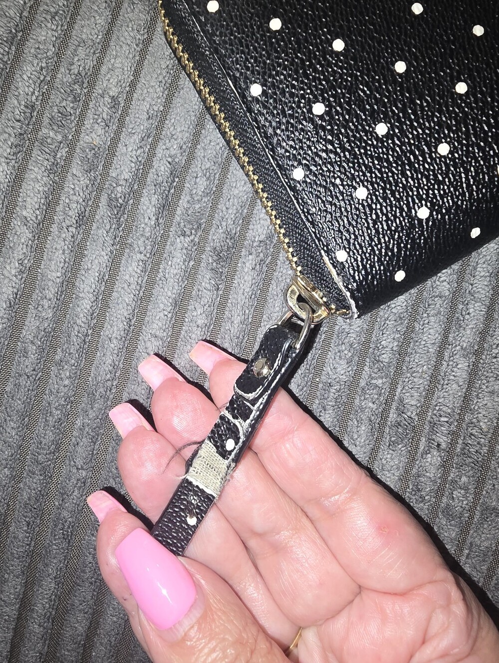 Kate Spade Dotted Wallet - Picture 4 of 5